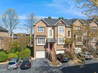 1346 Cameron View Ct, Raleigh, NC 27607