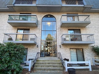 85 Commons Dr Unit 311, Shrewsbury, MA 01545