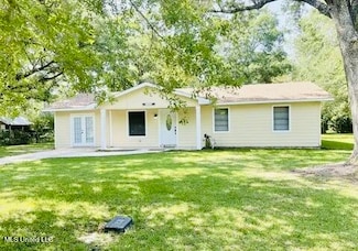 3908 Wildwood Rd, Moss Point, MS 39562