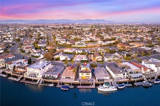 17007 Edgewater Ln, Huntington Beach, CA 92649
