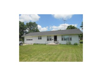 502 W Berry St, Hamilton, MO 64644