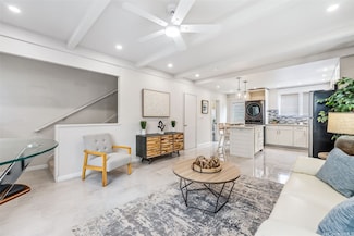 1447 Hunakai St Unit 1, Honolulu, HI 96816