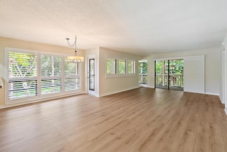 227 Brackenwood Terrace, Palm Beach Gardens, FL 33418