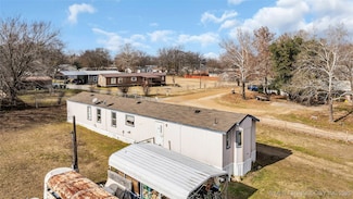 18867 11th St, Madill, OK 73446