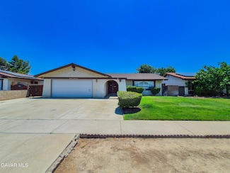2534 E Avenue R-3, Palmdale, CA 93550
