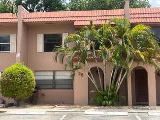 28 Laredo Place Unit 5, Davie, FL 33324