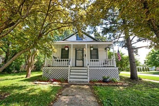 833 Warner Ave, Lemont, IL 60439