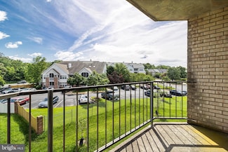 6926 Hanover Pkwy Unit 302, Greenbelt, MD 20770