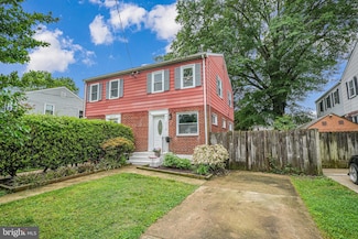 2015 Rollins Dr, Alexandria, VA 22307