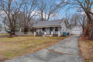 1921 W Elm St, Springfield, MO 65806