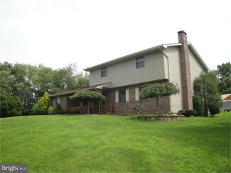 1080 Seifrit Ln, Bernville, PA 19506