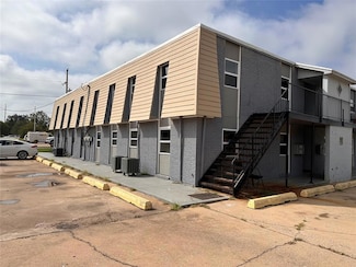 1002 SW Summit Ave, Lawton, OK 73501