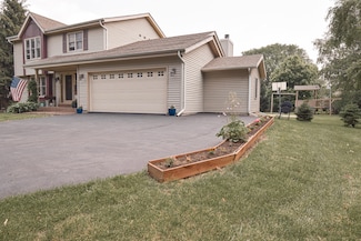 1135 W Walworth Ave, Whitewater, WI 53190