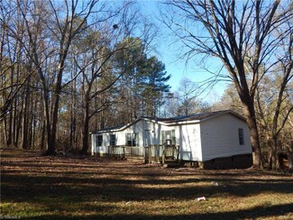3358 Old Coleridge Rd, Siler City, NC 27344