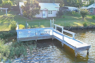 1010 Flymm Smith Rd, Waterloo, SC 29384