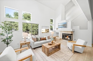 986 Alpine Terrace Unit 4, Sunnyvale, CA 94086