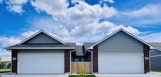 3846 S Bluelake St, Wichita, KS 67215