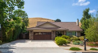 23040 Guidotti Dr, Salinas, CA 93908