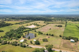 1011 Fm 2502 Rd, Bellville, TX 77418