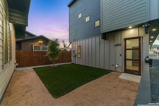 107 Harding Place Unit 201, San Antonio, TX 78203