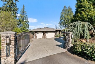 8888 Points Dr NE, Yarrow Point, WA 98004