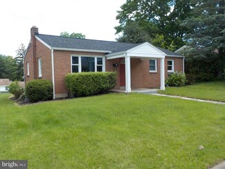 400 Fishburn St, Harrisburg, PA 17109