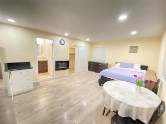 1602 S Glendora Ave, Glendora, CA 91740