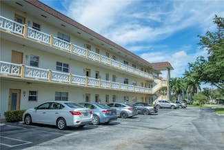 5141 W Oakland Park Blvd Unit 210, Lauderdale Lakes, FL 33313