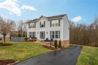 421 Sherwood Dr, Beaver, PA 15009