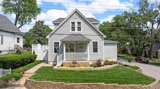 726 S 8th St, Saint Charles, MO 63301
