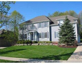 2639 White Oak Dr Unit 28, Ann Arbor, MI 48103