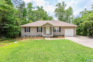 1540 Holiday Dr, Gadsden, AL 35907