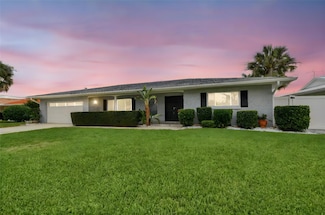 3938 Versailles Dr, Tampa, FL 33634