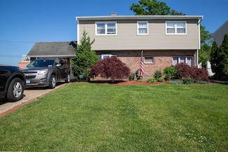 43 Lowland Rd, Levittown, NY 11756