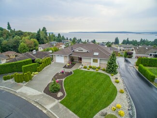 1714 Edgemoor Ln, Everett, WA 98203