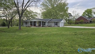 7364 Danville Rd, Hartselle, AL 35640