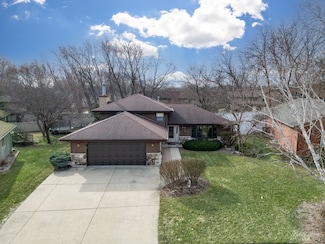 514 Shenandoah Trail, Elgin, IL 60123