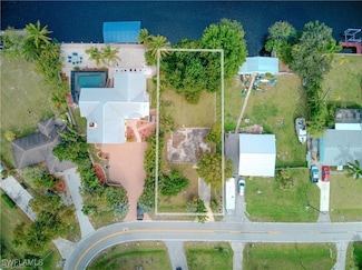 12307 Davis Blvd, Fort Myers, FL 33905