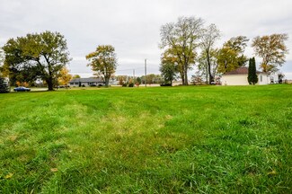 221 W Woodman St, Newark, IL 60541