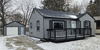 1732 Stanley St, Saginaw, MI 48602