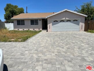 15535 Tuba St, Mission Hills, CA 91345