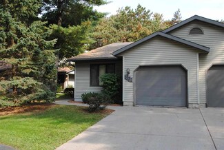 1122 Forest Ln Unit 951, Prairie Du Sac, WI 53578
