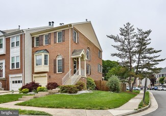 12148 Derriford Ct, Woodbridge, VA 22192