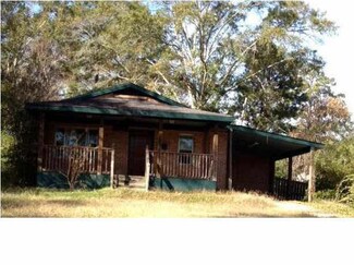 208 7th Ave SE, Magee, MS 39111