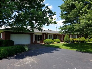 1219 Ross Ave, Ford City, PA 16226