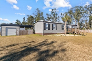 517 Highway 51 NE, Steinhatchee, FL 32359