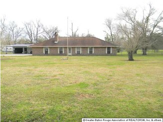 8556 Lebeau Rd, Livonia, LA 70755