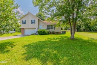 1605 Country Meadows Dr, Sevierville, TN 37862