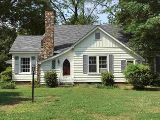 614 Neely St, Bolivar, TN 38008