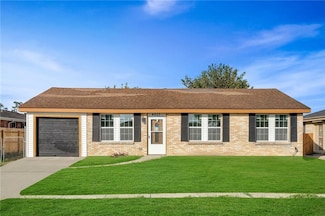 4933 Savoie Ct, New Orleans, LA 70129